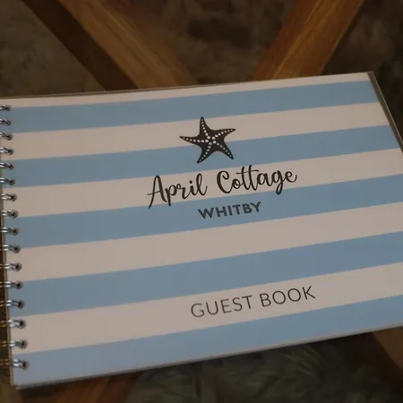 April * Уитби